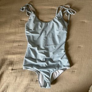 ALBION FIT one piece blue daisy swimsuit